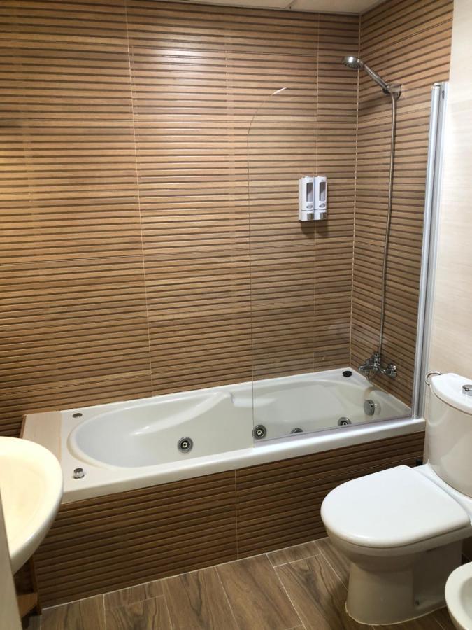 Faro12 Playa & Piscina & Parking Privado Apartment Benalmadena Ngoại thất bức ảnh